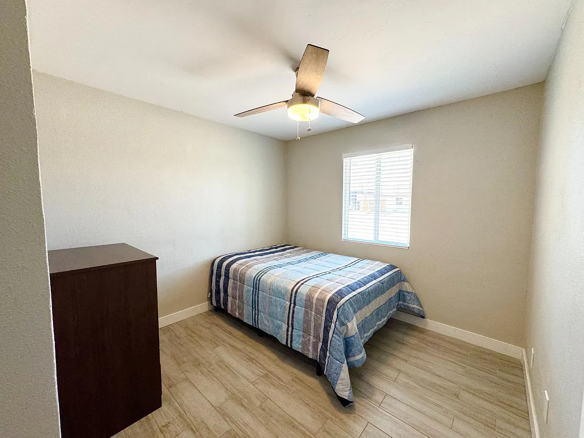 Unit Photo - 3936 W Nancy Ln #2