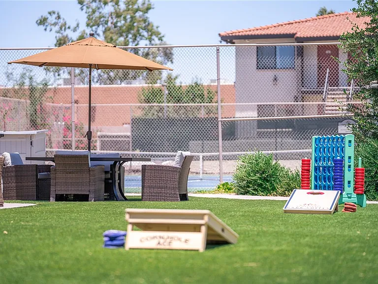 Scottsdale Park Suites — Photo 18