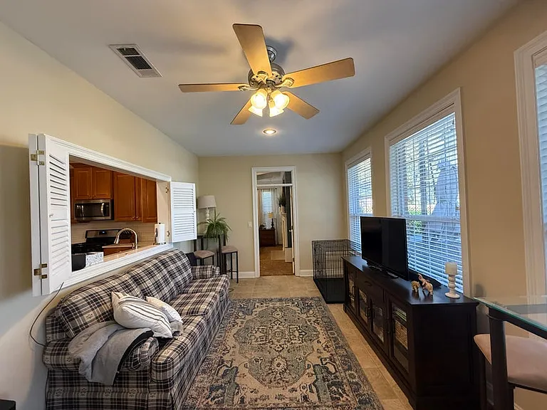 4410 Windlake Dr — Photo 20