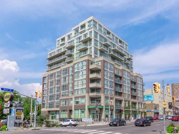 1638 Bloor St W #801, Toronto, ON M6P 0A6