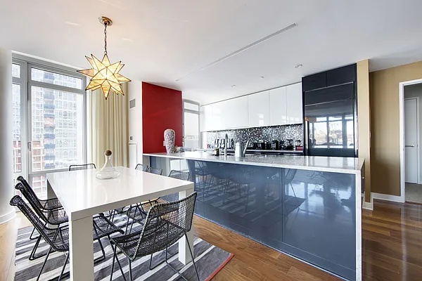 Rented by Compass | media 28