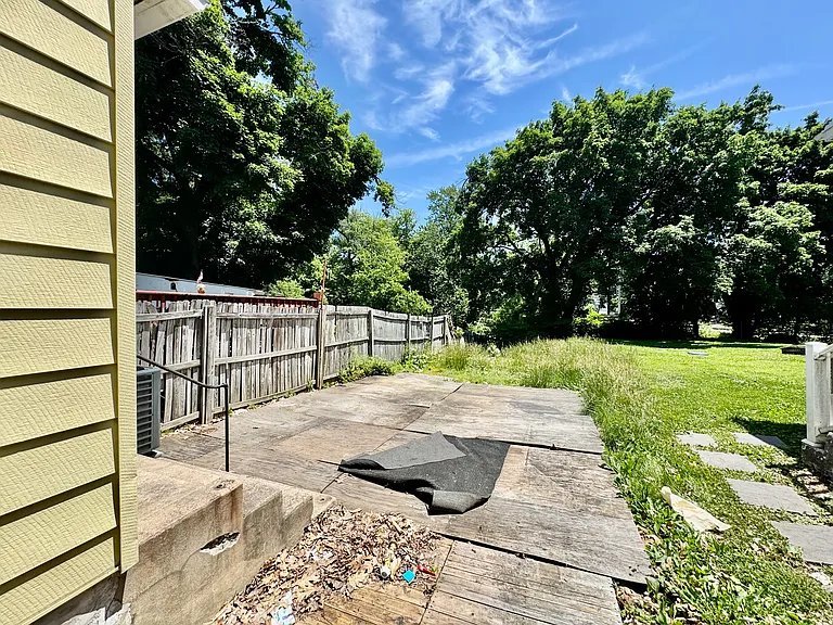 399 Stewart Ave — Photo 24
