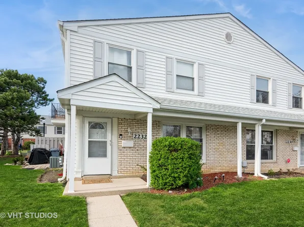 2232 Glenview Ct #2232, Schaumburg, IL 60194