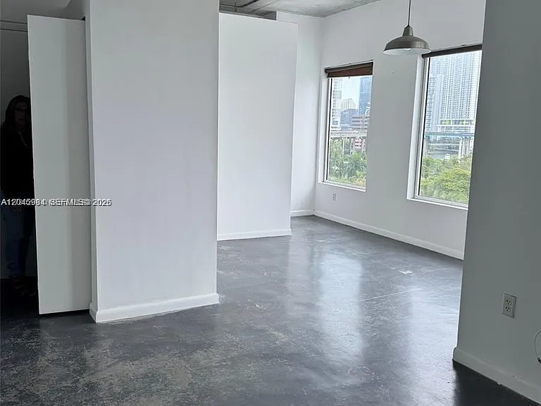 10 S River Dr #812 — Photo 12
