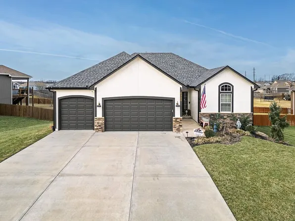 6988 141st St, Basehor, KS 66007