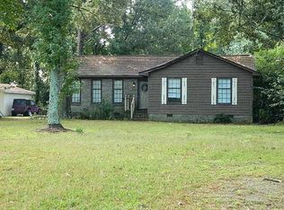 3076 Avon Rd, Greenville, NC 27858