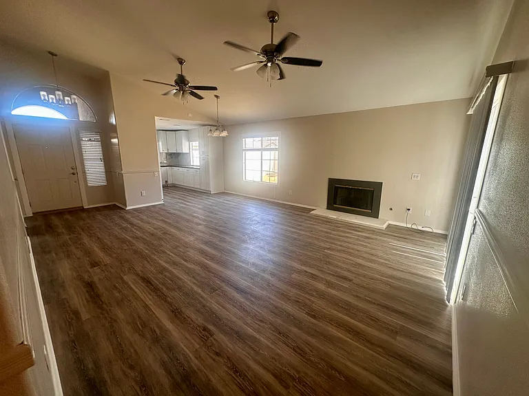930 Willmont Way — Photo 5