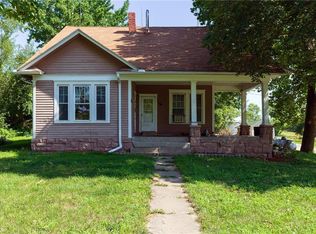35800 E R D Mize Rd, Oak Grove, MO 64075