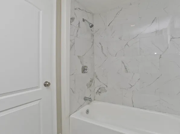 293 Eastern Ave Floor 1, Springfield, MA 01109