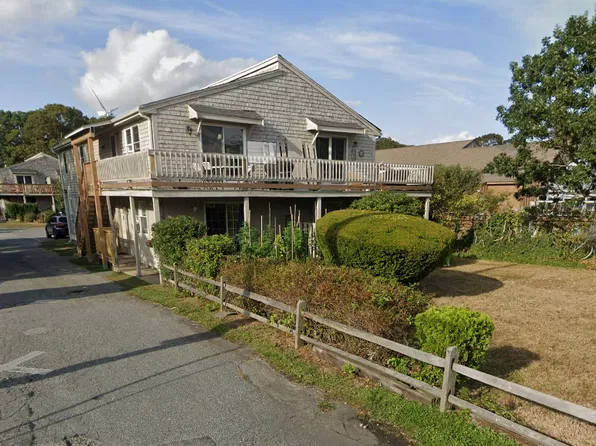 398 W Main St #3C, Barnstable, MA 02630