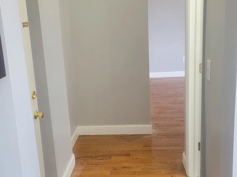 166 Summit — Photo 16