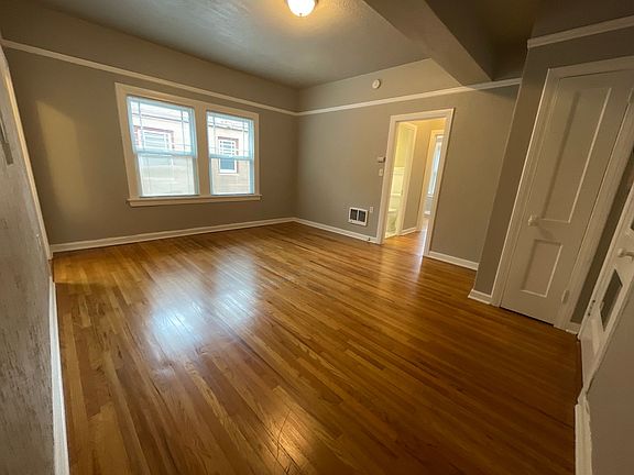 4th image of 1431 NE 21st Ave #205