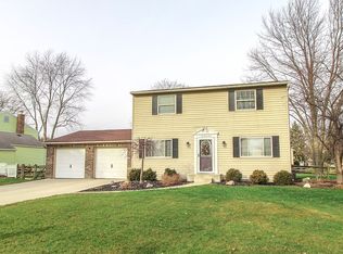 543 Cambridge Park S, Maumee, OH 43537