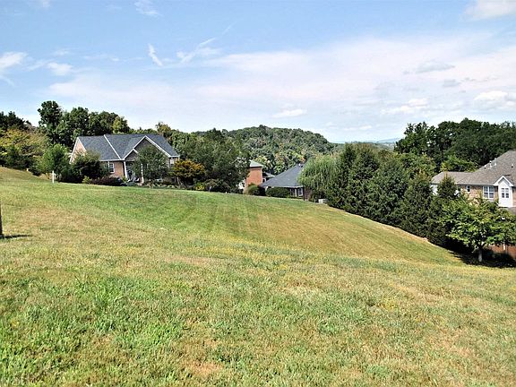 4th image of 6980 Pinehurst Pl