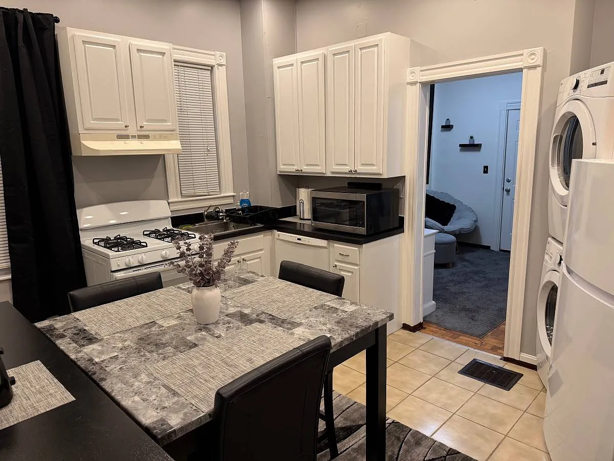1 bed, 625 sqft, $2,200 — Photo 4