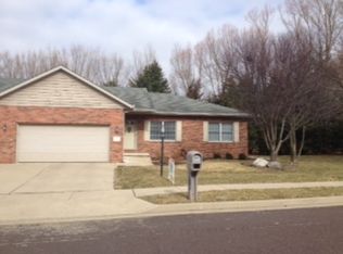 10835 N Dana Dr, Peoria, IL 61615
