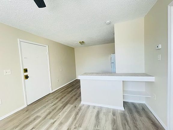 4th image of 9013 Westchester Cir #27