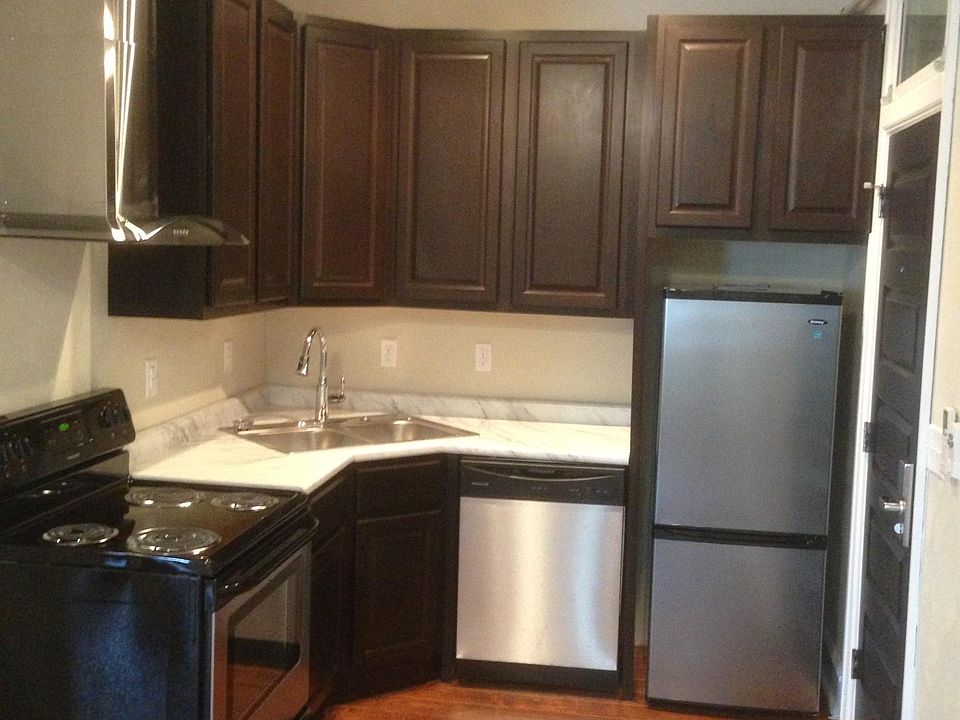 1st image of 151 N Fountain St APT 304