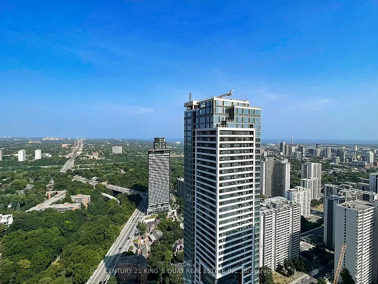 395 Bloor St E #4710 — Photo 34