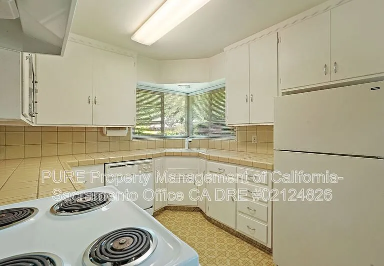 5201 T St — Photo 16
