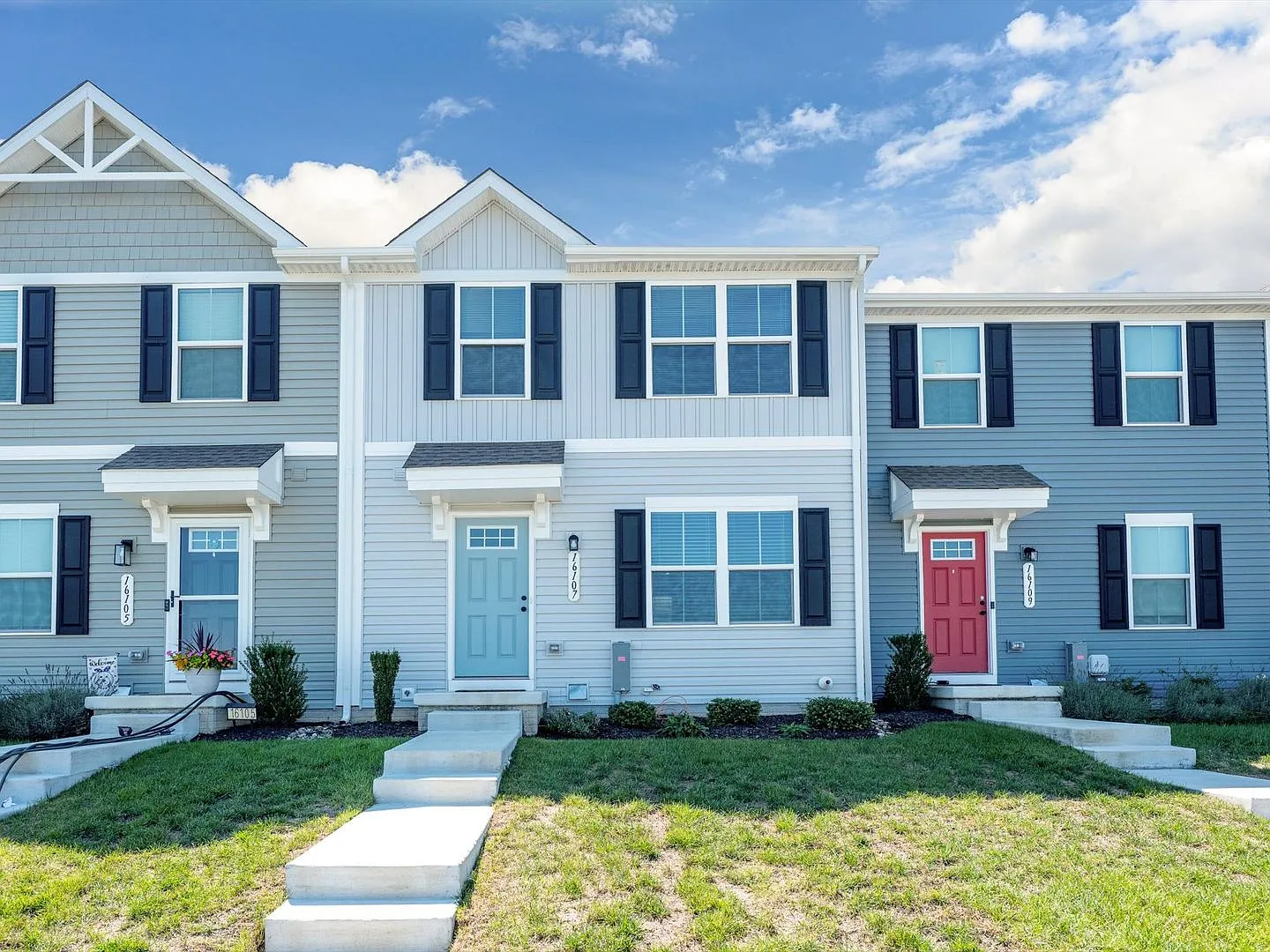 Beautiful 3-Bedroom Home in New Cypress Hall Community $2,375/Month — Photo 1