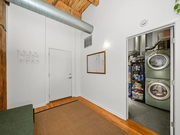 312 N May St #3D — Photo 17