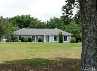 9541 W Wauchula Dr, Crystal River, FL 34428