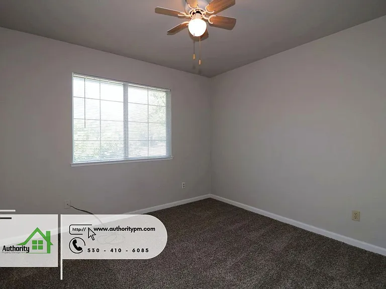 1729 Marigold Way — Photo 14