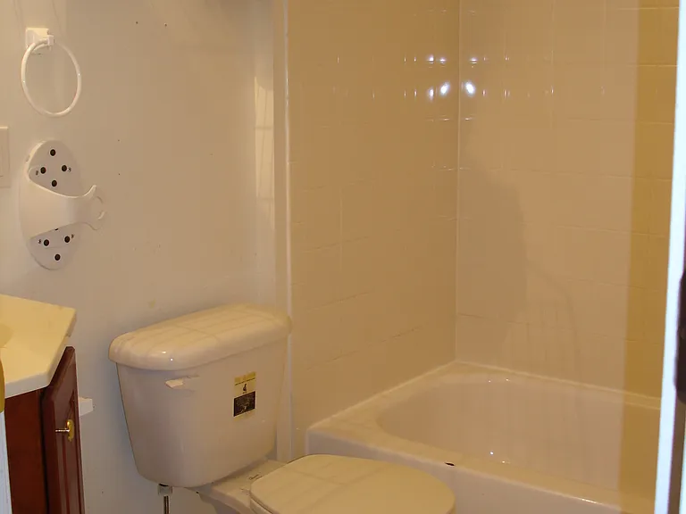 7827 Muncaster Mill Rd — Photo 12