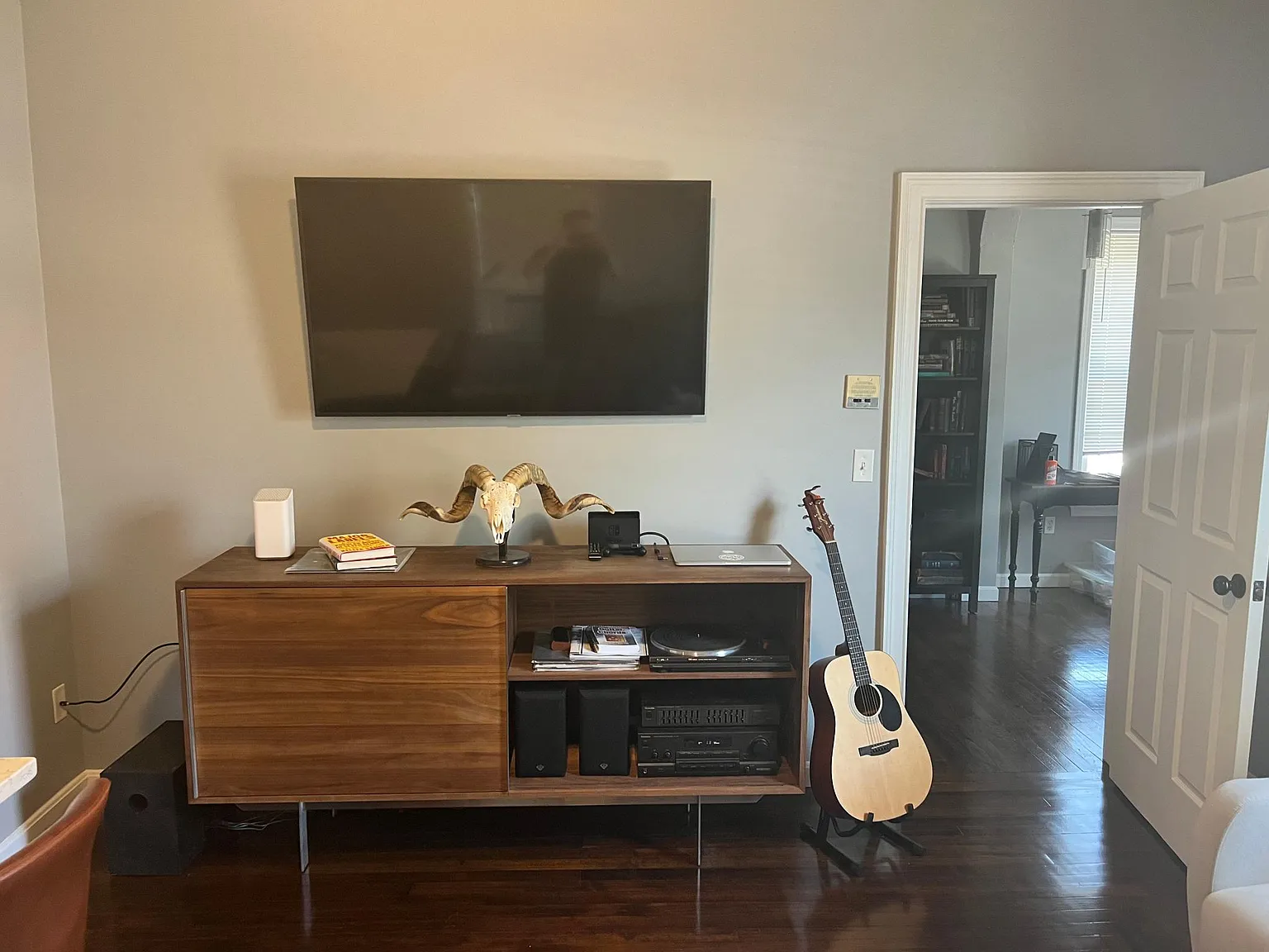 1 bed, 571 sqft, $2,400 — Photo 4