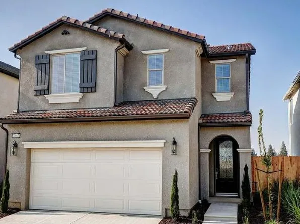 2807 N Leya Dr, Fresno, CA 93727