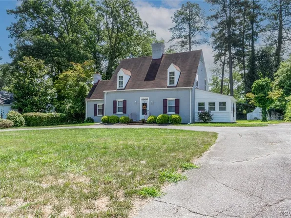 1124 Woodland Rd, Petersburg, VA 23805