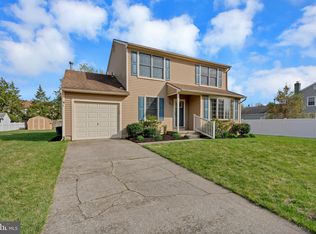 107 Crestview Dr, Deptford, NJ 08096