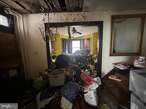 5th image of 4726 Oakland St