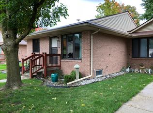 225 Bonnie Brook Dr, Charlotte, MI 48813