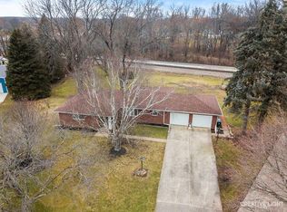 650 Whitlock Ct, Aurora, IL 60506