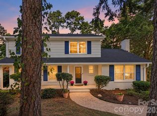833 Archdale Dr, Charlotte, NC 28217