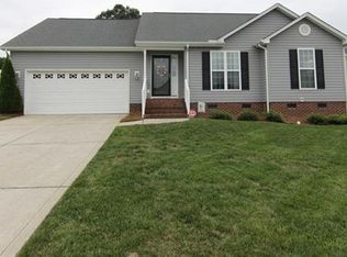 2005 Longhorn Dr, Dallas, NC 28034