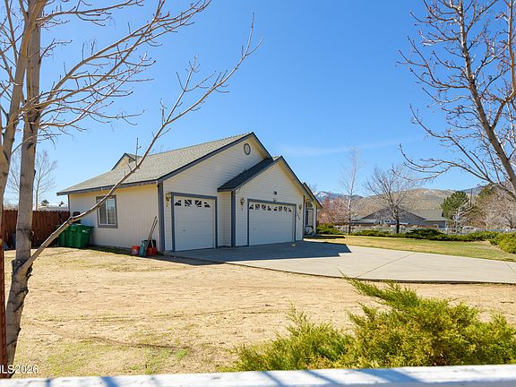 3rd image of 1239 E Appion Way