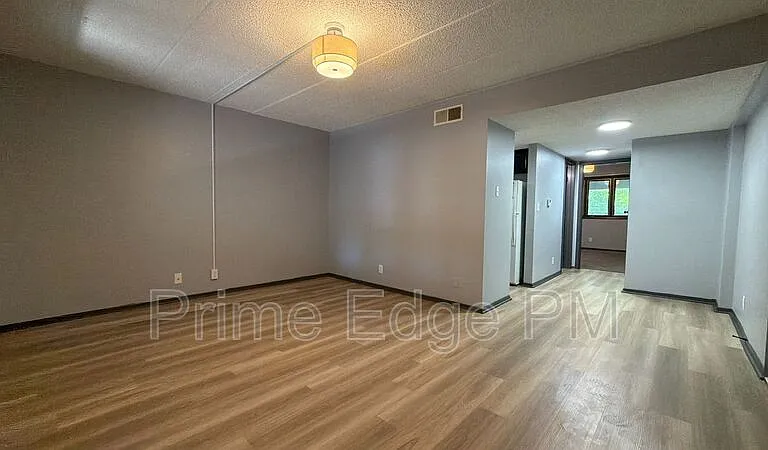 2343 B St #3 — Photo 4