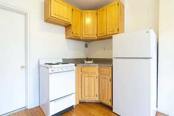 Rented by Compass | media 3