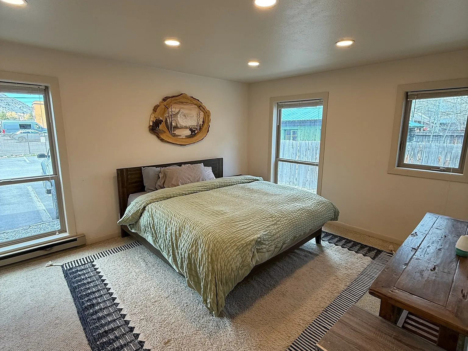 2 bed, 904 sqft, $5,100 — Photo 3