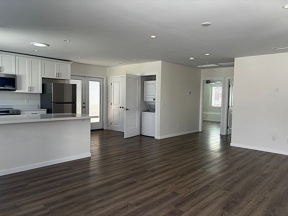 4th image of 4564 Adair St