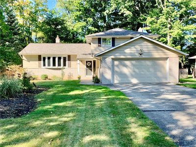1076 Colony Dr, Highland Heights, OH, 44143