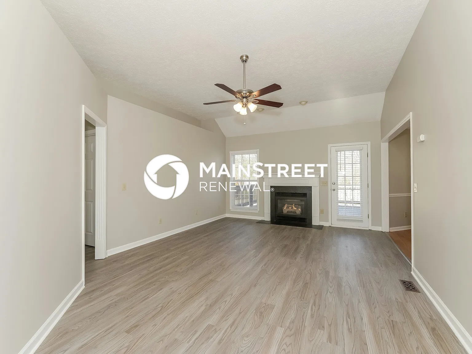 138 Waterford Way — Photo 3