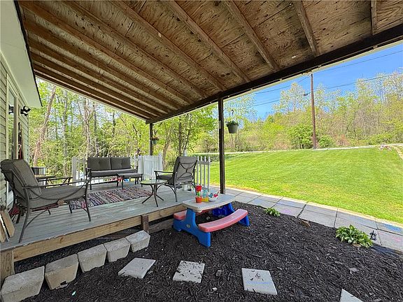 5th image of 148 Poverty Hollow Rd