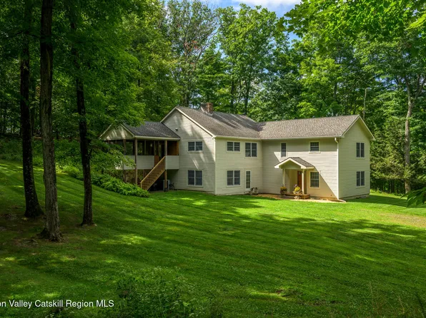 219 Roche Drive, Ancramdale, NY 12503