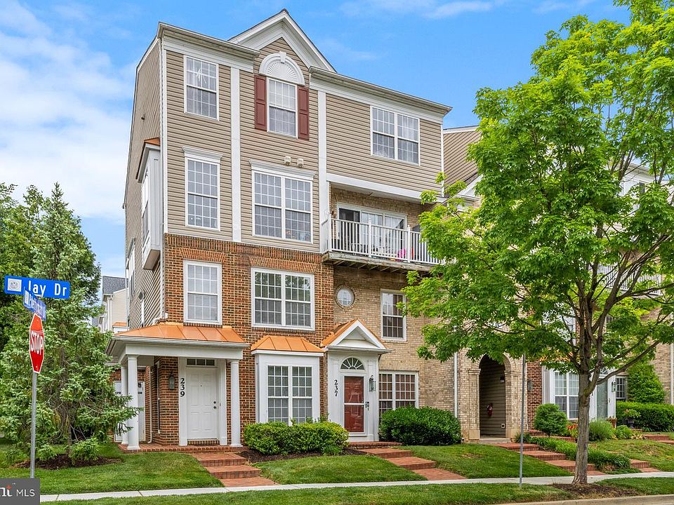 1st image of 239 Jay Dr #89