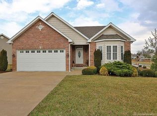175 Butterfield Dr, Farmington, MO 63640