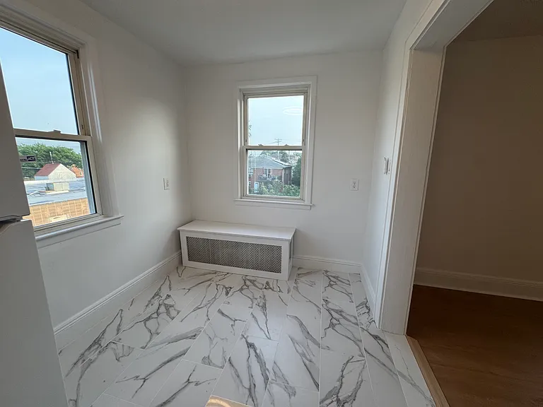 12 Alexander Pl #2 — Photo 6